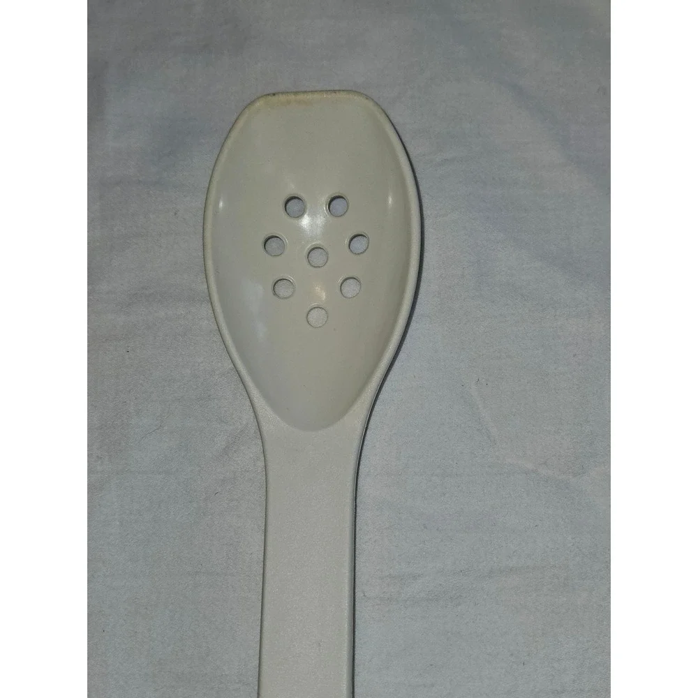 Rubbermaid White Plastic Slotted Spoon Kitchen Utensil Cooking Serving Tool‎